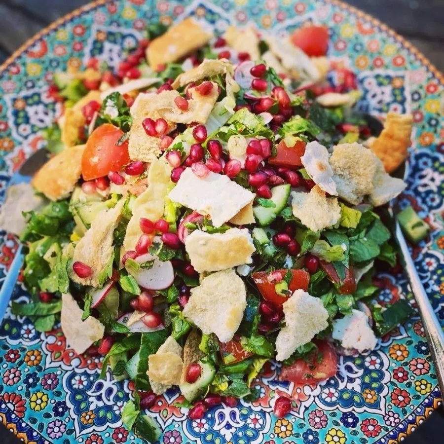 A fattoush with pomegranate and crisp flatbread