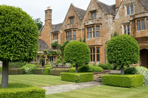 Barton Abbey Gardens