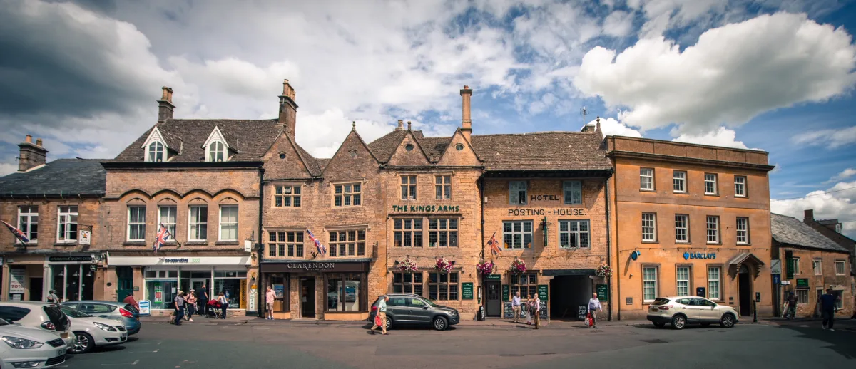 The market square and honey-stone buildings of Stow-on-the-Wold in the Cotswolds
