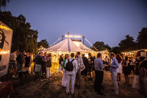 Giffords Circus — Barrington